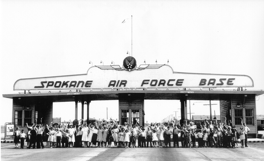 Spokane-AFB-Main-Gate-Family-Members-ca-1950