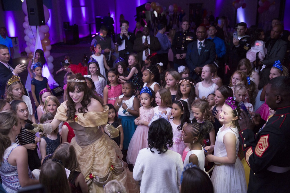 Marines, sailors bond during Father Daughter Dance