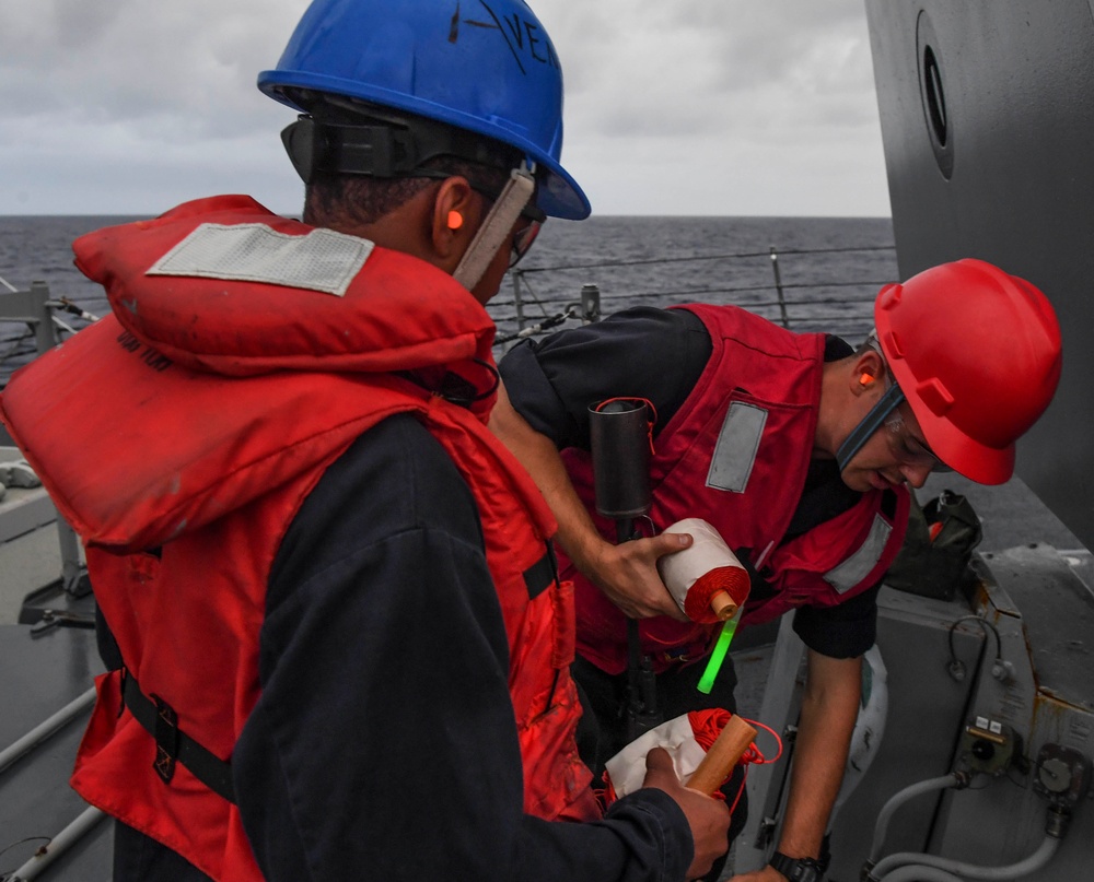 USS Wayne E. Meyer Performs Replenishment-at-Sea in the South China Sea