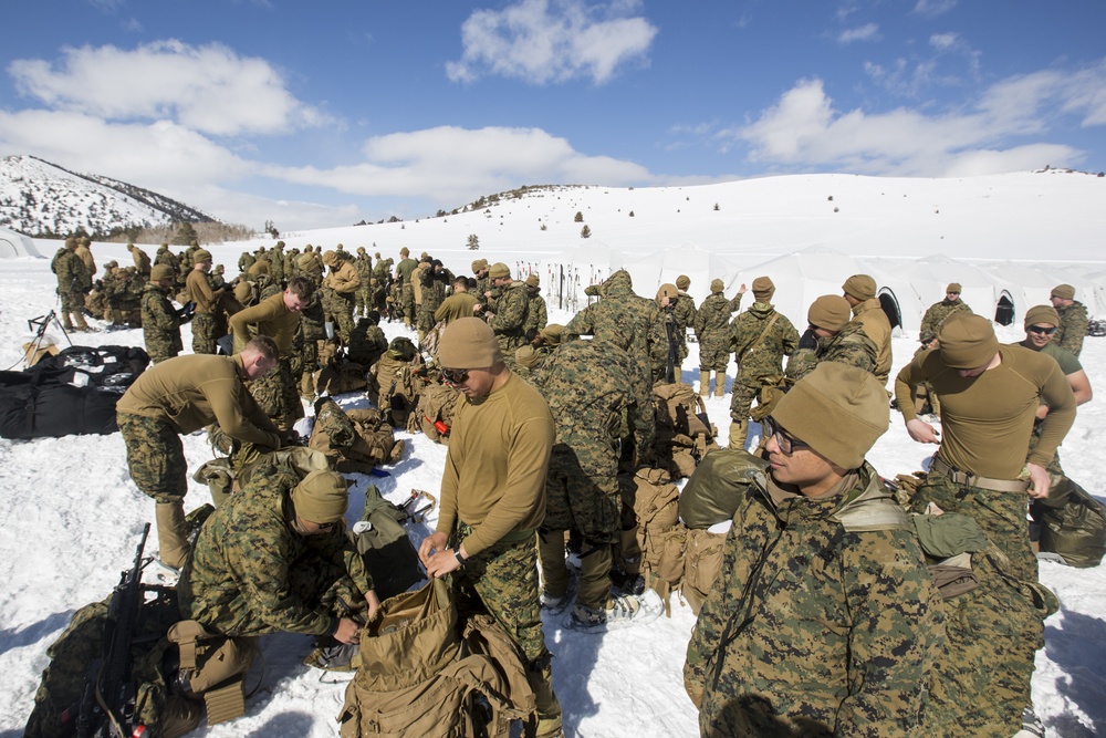 Marines arrive at Grouse Meadows, MTX 2-17