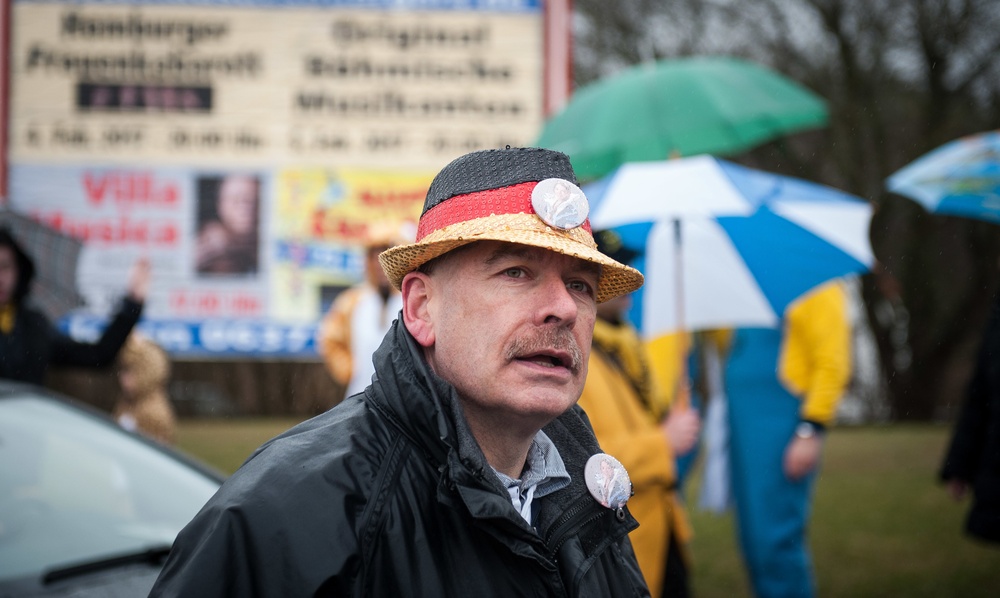 Karneval auf Ramstein: Germans, Americans celebrate fasching