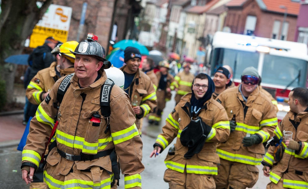 Karneval auf Ramstein: Germans, Americans celebrate fasching