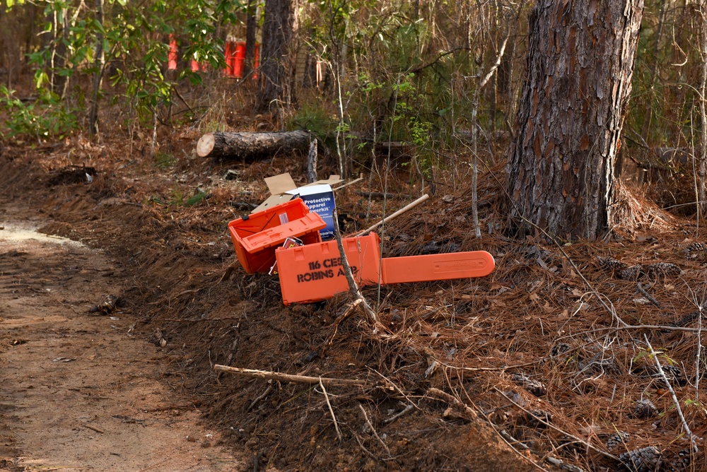 DVIDS Images 116th Civil Engineers assist in trail clearing in a
