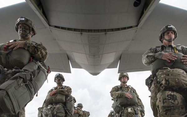 Air Force, Army planners find ways to see greater jump in airdrops
