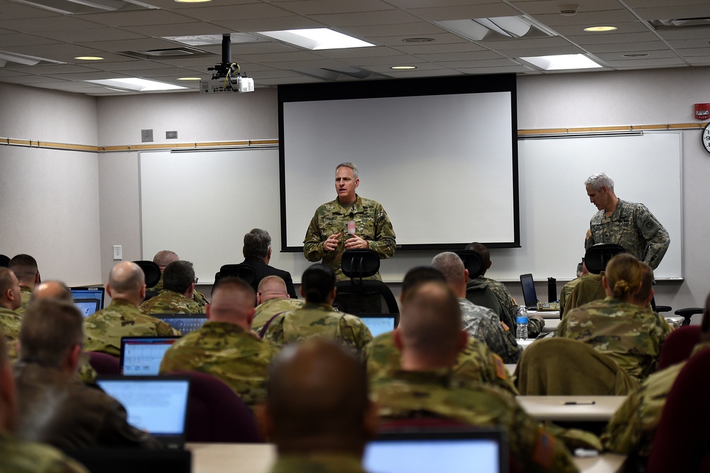 Active and Army Reserve commands partner for mobilization readiness