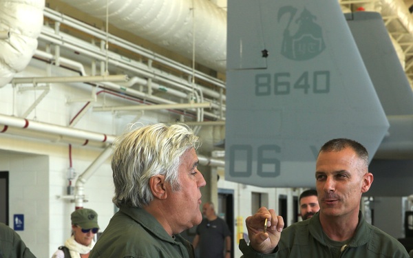 Jay Leno becomes honorary VMM-164 Member