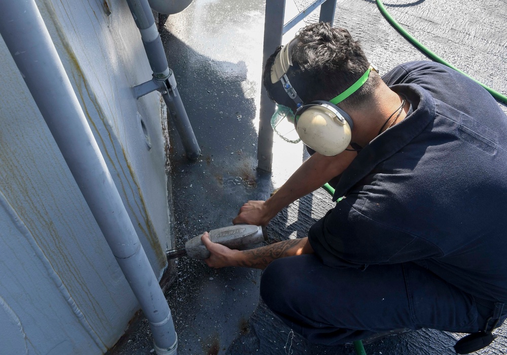 USS Wayne E. Meyer Conducts Preservation Operations