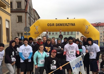 100 64th BSB Soldiers join memorial run in Poland