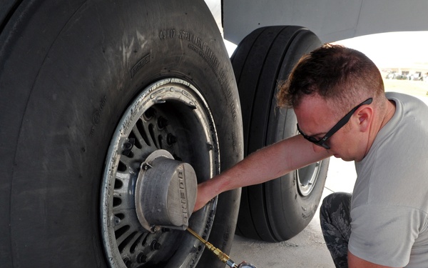 Utah Air Guard conducts crucial aeromedical evacuation mission in Pacific