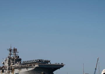 USS Bonhomme Richard (LHD 6) Arrives to Okinawa, Japan