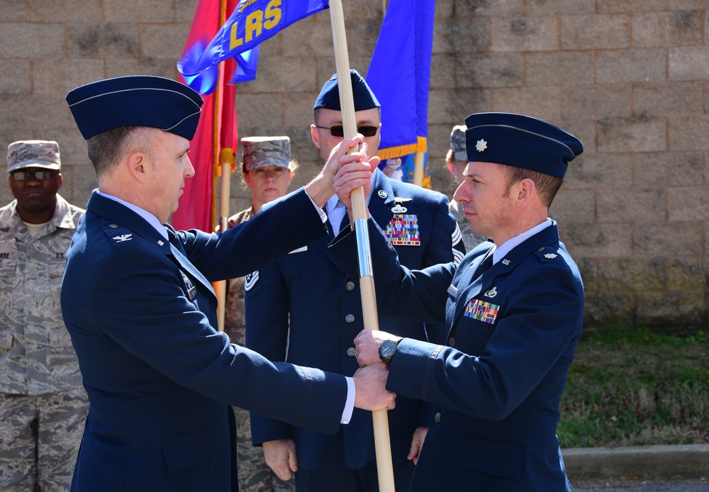 Lt. Col. Fontanetta assumes command of the 118th LRS