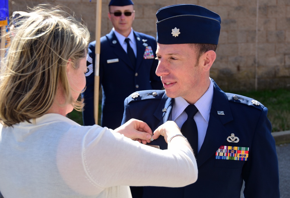 Lt. Col. Fontanetta assumes command of the 118th LRS