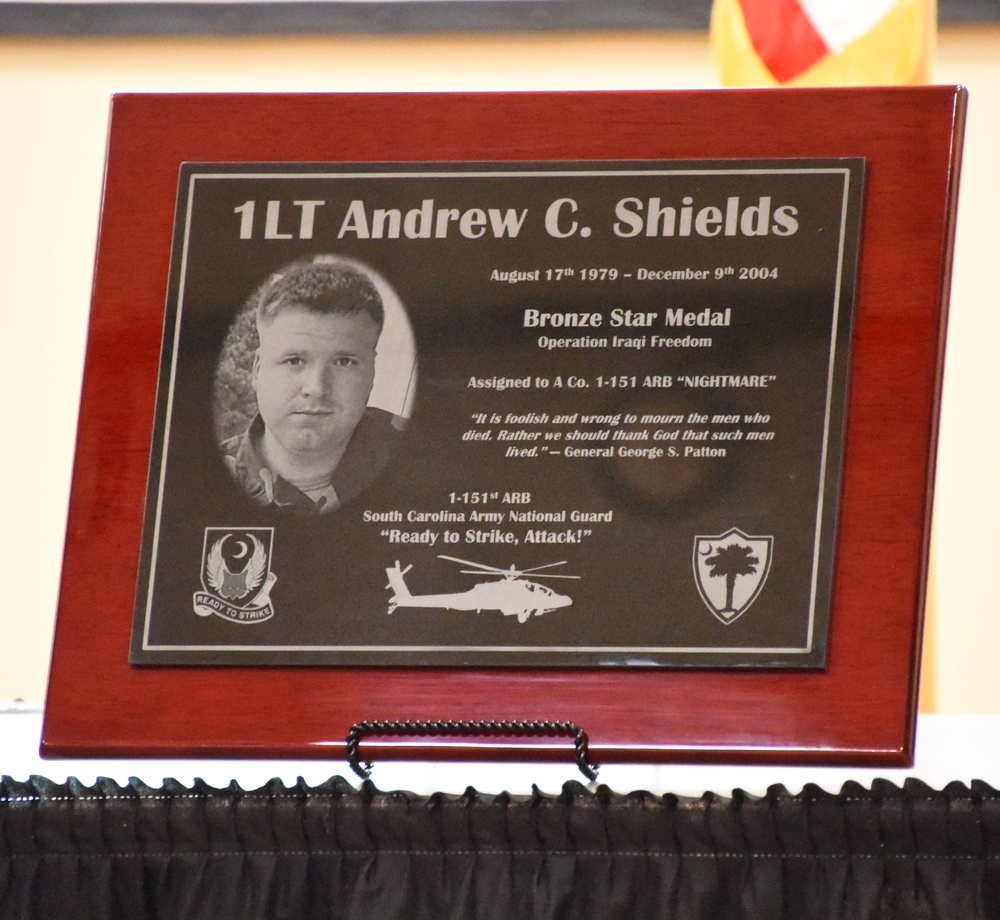 1-151st Attack Reconnaissance Battalion honors fallen Soldiers with plaque dedication