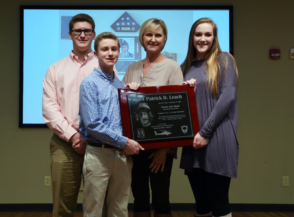 1-151st Attack Reconnaissance Battalion honors fallen Soldiers with plaque dedication