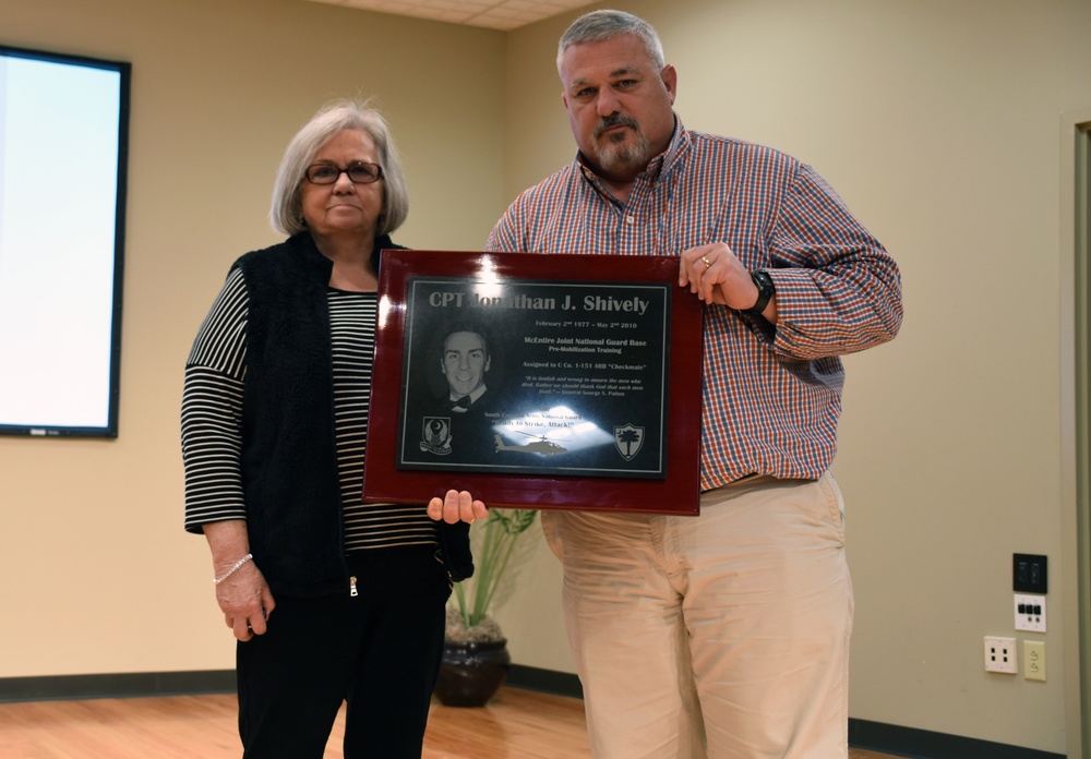 1-151st Attack Reconnaissance Battalion honors fallen Soldiers with plaque dedication