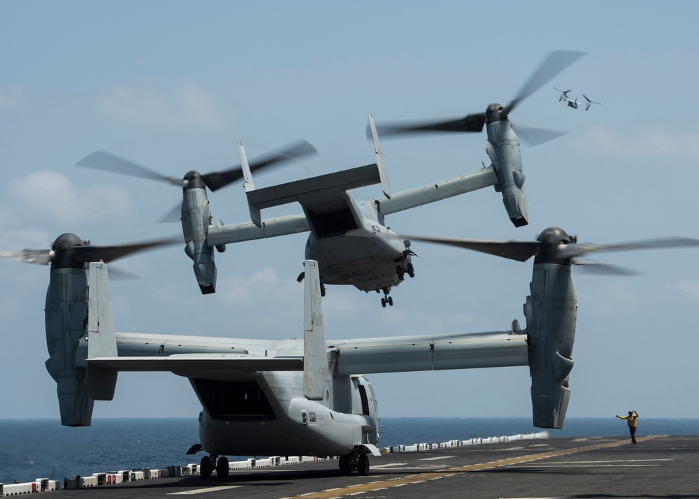 USS MAKIN ISLAND FLIGHT OPS