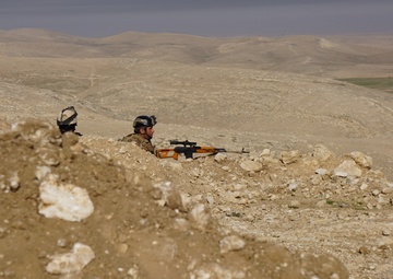 9th IAD conduct combined arms maneuver against ISIS