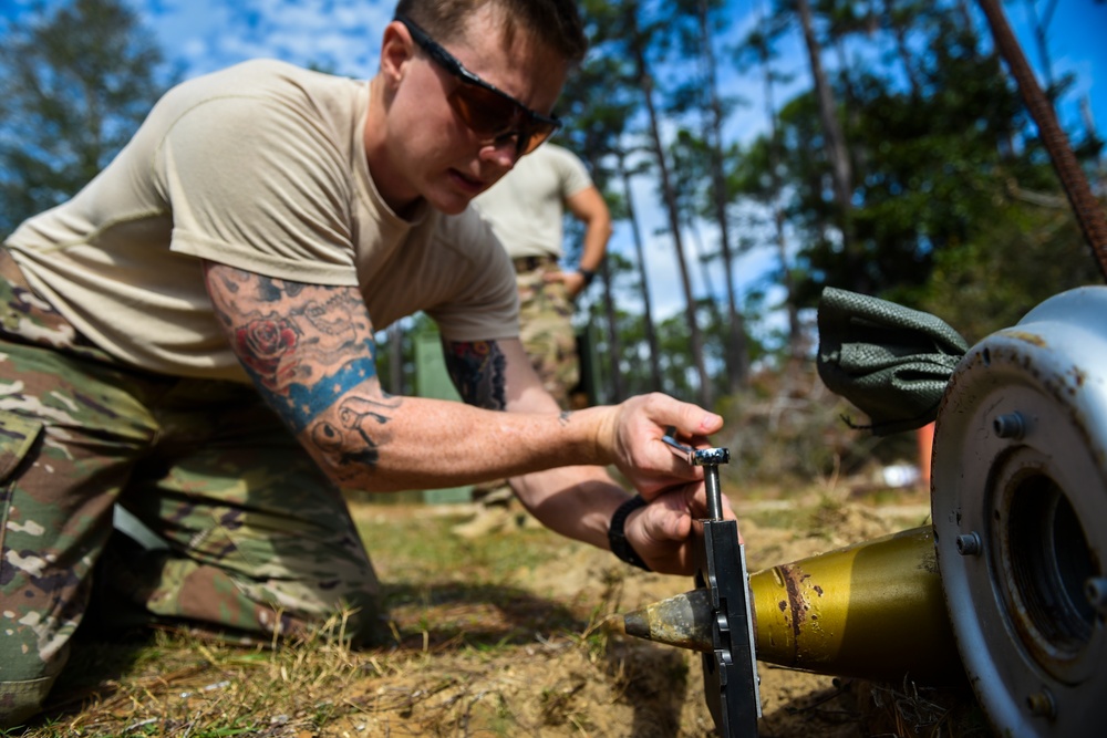 EOD Air Commandos conduct tool training