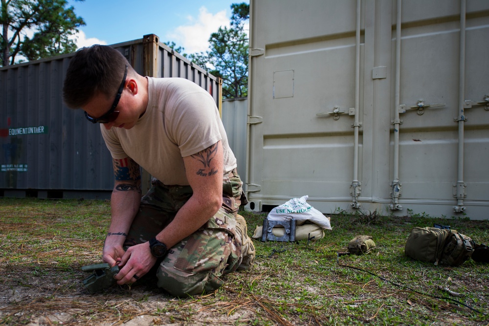 EOD Air Commandos conduct tool training