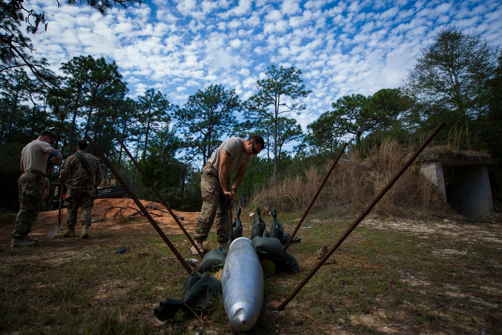 EOD Air Commandos conduct tool training