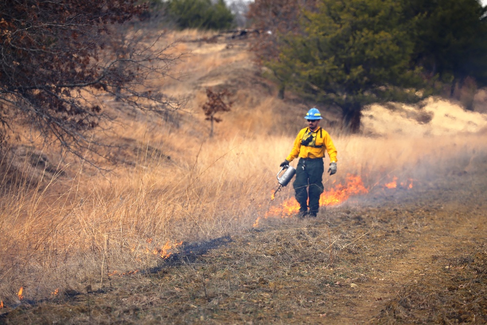 Fort McCoy uses prescribed burns to cut wildfire risk, improve habitats