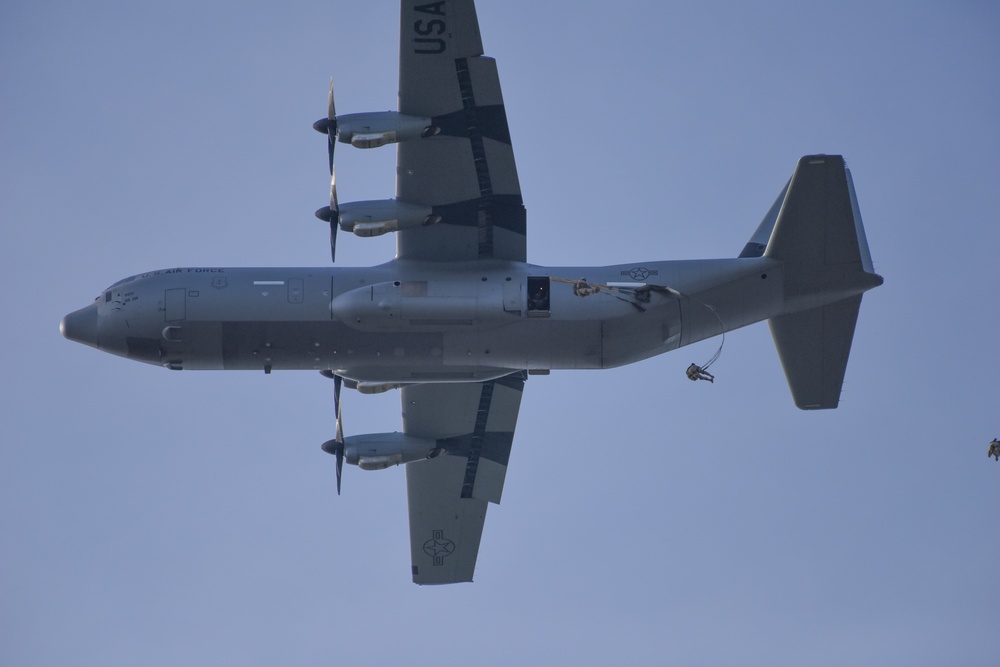 Jumping into Portugal; Portuguese and 173rd Airborne Brigade in joint airborne operation