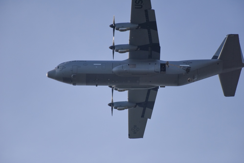 Jumping into Portugal; Portuguese and 173rd Airborne Brigade in joint airborne operation