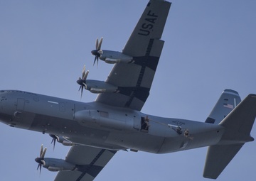 Jumping into Portugal; Portuguese and 173rd Airborne Brigade in joint airborne operation