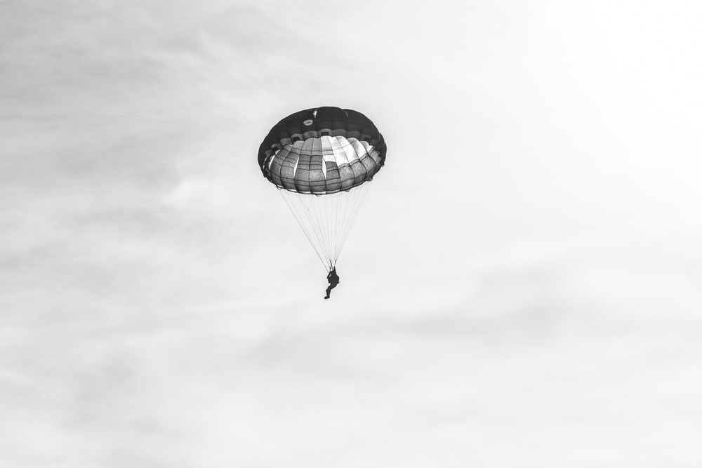 Jumping into Portugal; Portuguese and 173rd Airborne Brigade in joint airborne operation