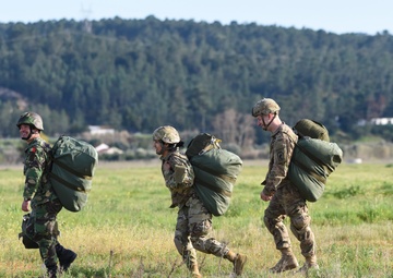 Jumping into Portugal; Portuguese and 173rd Airborne Brigade in joint airborne operation