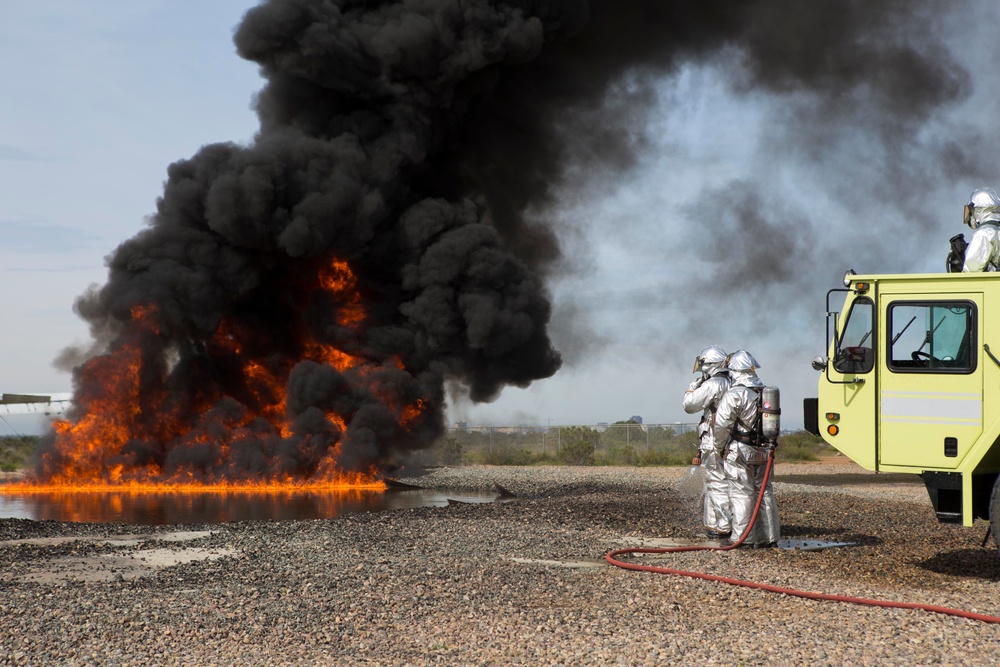 Miramar ARFF trains to stand the heat