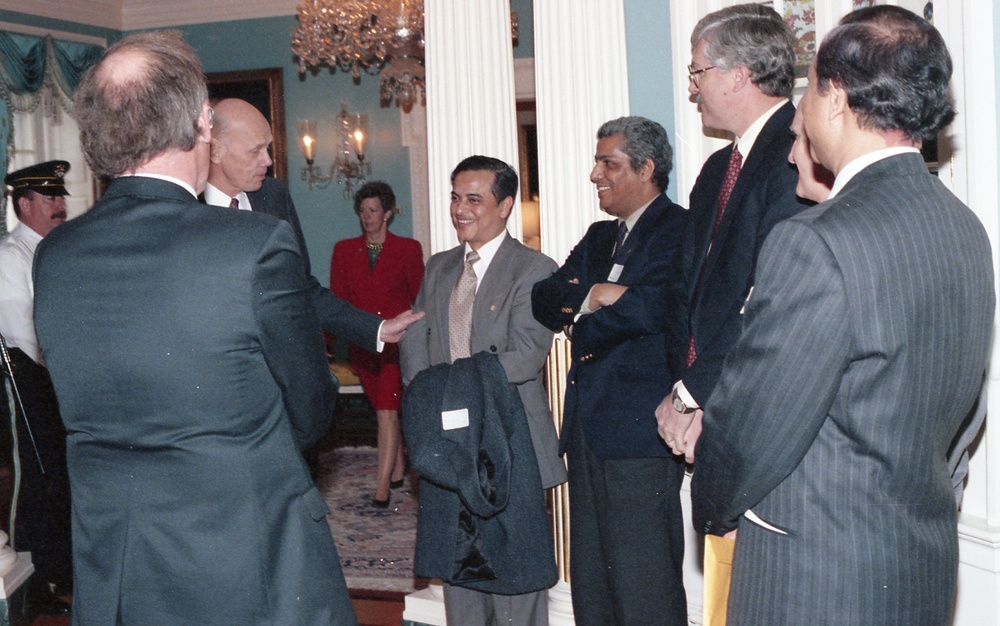 Roskens - w/ President of Bangladesh