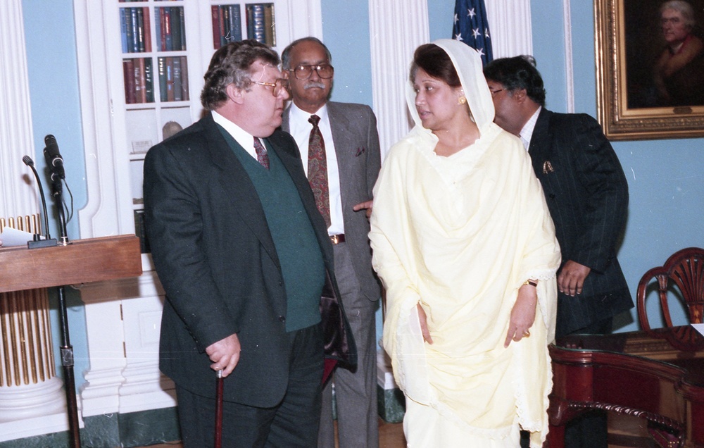 Roskens - w/ President of Bangladesh