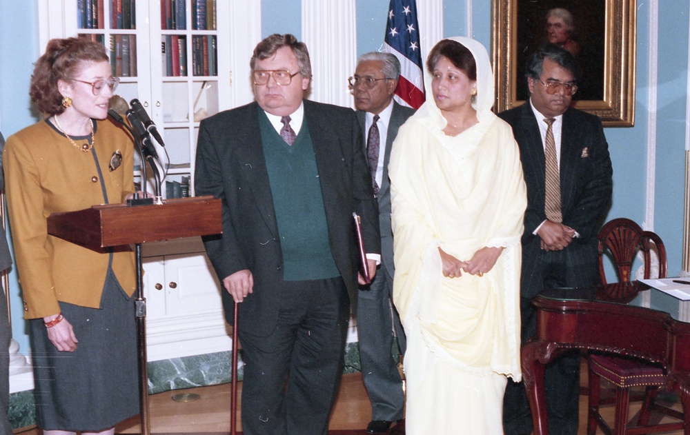 Roskens - w/ President of Bangladesh