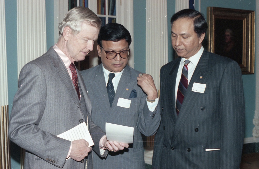 Roskens - w/ President of Bangladesh