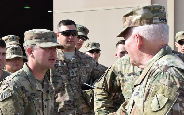 Senior leaders visit Kentucky Soldiers overseas