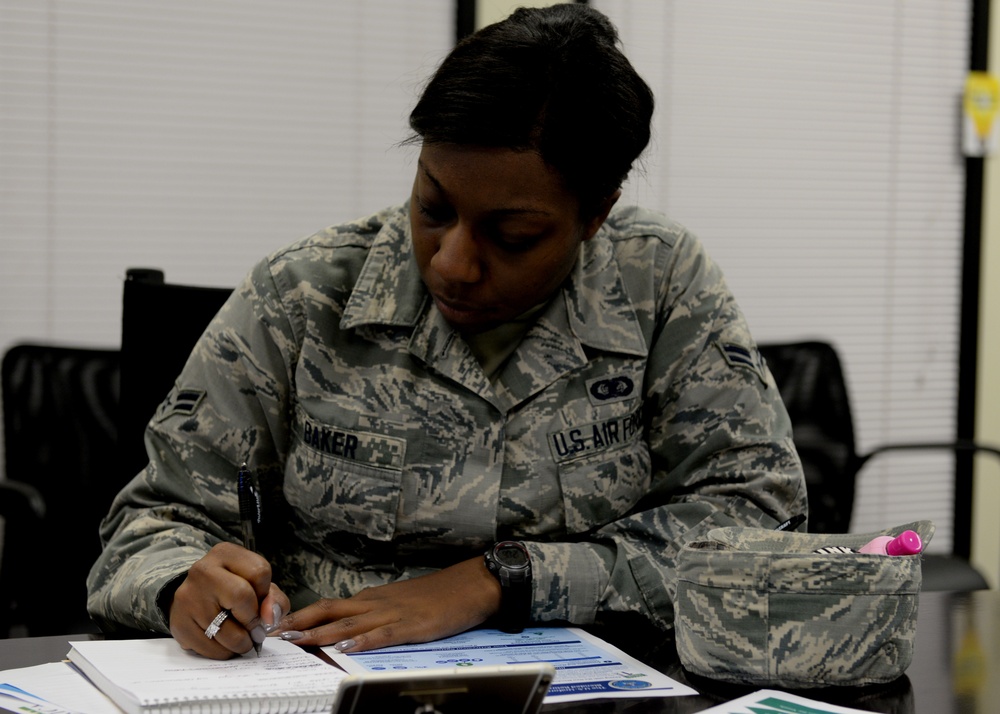 Military Saves Classes Inform Airmen and Families