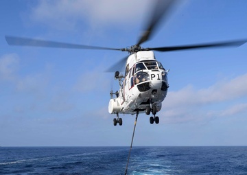 USS Wayne E. Meyer Conducts a Vertical Replenishment-at-Sea