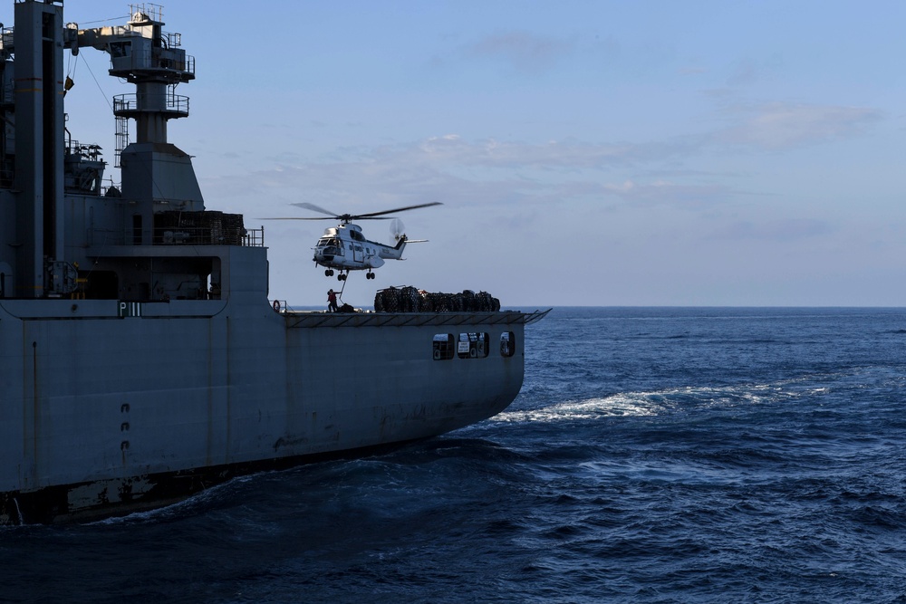 USS Wayne E. Meyer Conducts a Vertical Replenishment-at-Sea