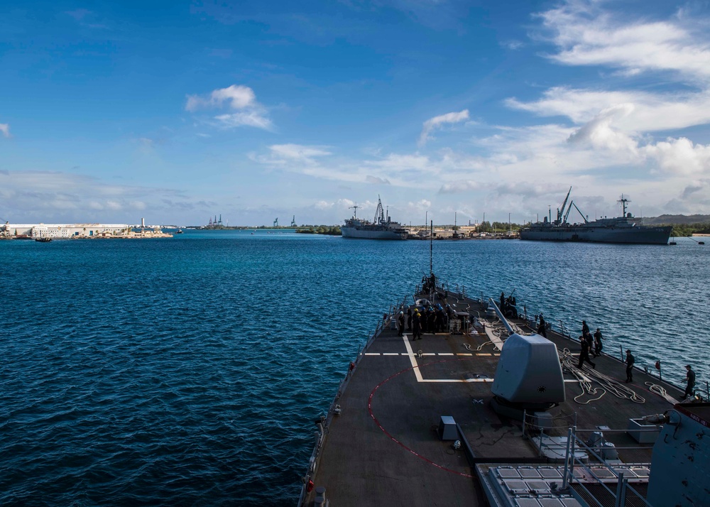 USS Barry Conducts MultiSail 17 Operations