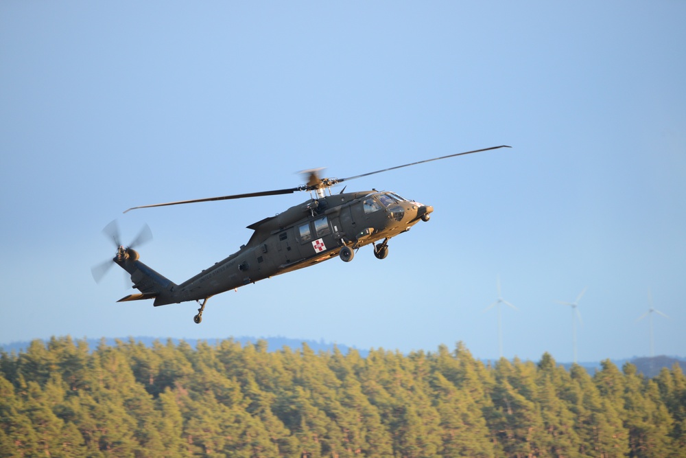 UH-60 Black Hawk Helicopter Traffic Pattern Training Flight