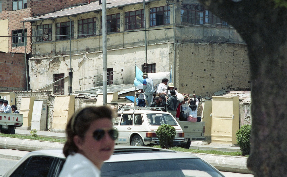 Roskens - Bolivia 1990-1992 MGT w/ Officials