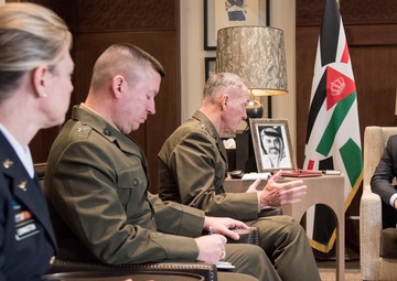 CJCS visits with Jordanian King/CHOD