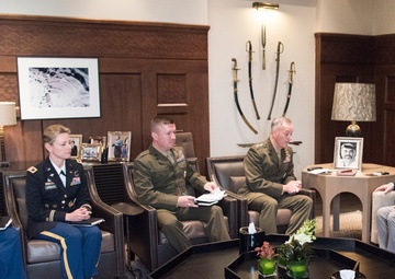 CJCS visits with Jordanian King/CHOD