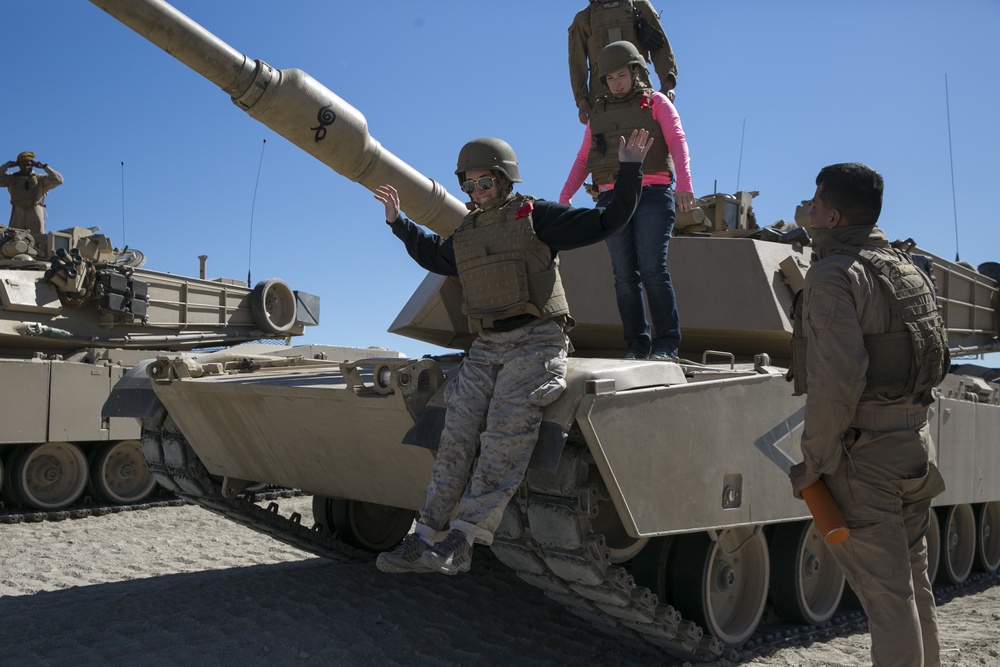 1st Tanks spouses gear-up for Jane Wayne Day