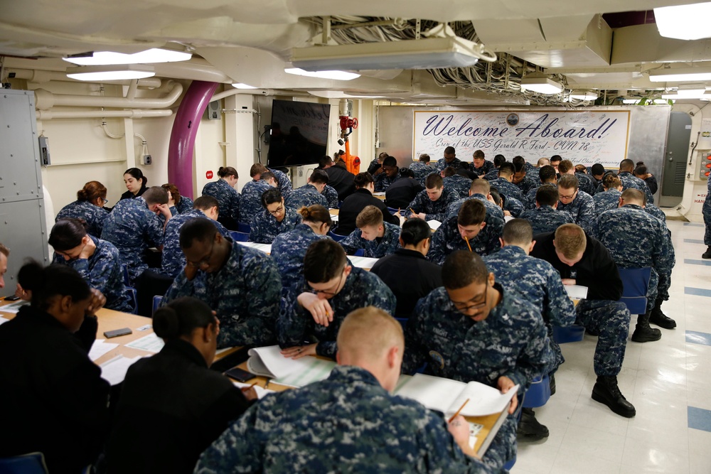 DVIDS Images Navy Wide Advancement Exam (E5) [Image 2 of 8]