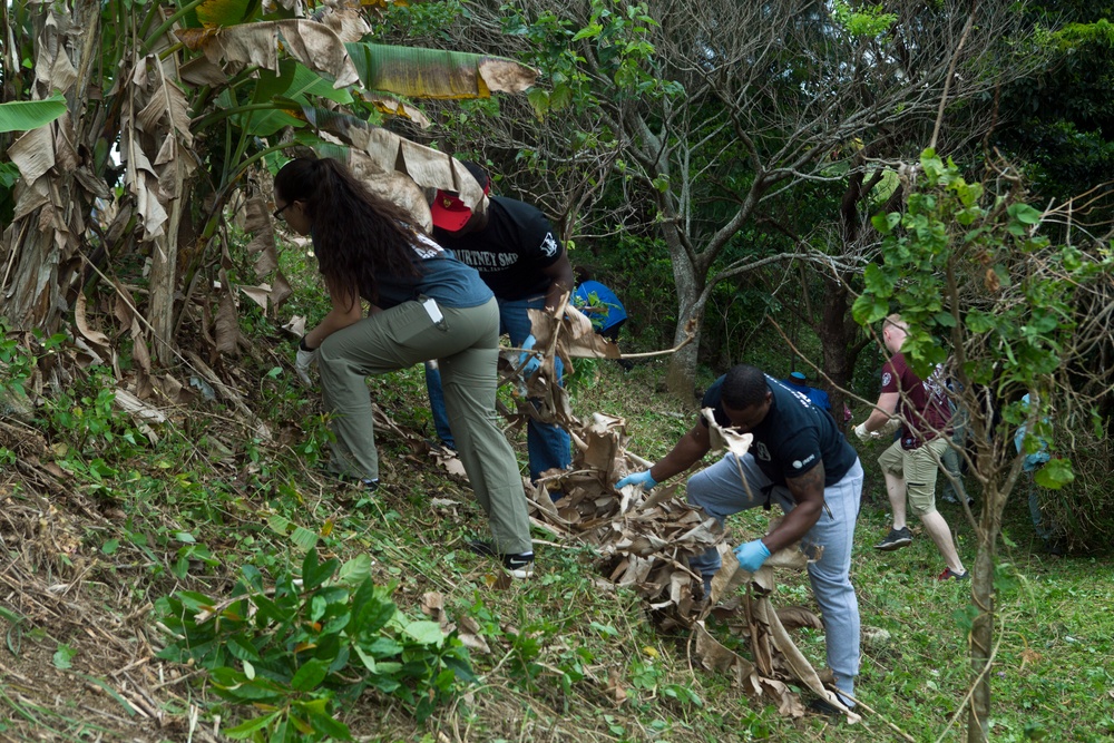 Okinawa residents, US service members clean up Tengan River