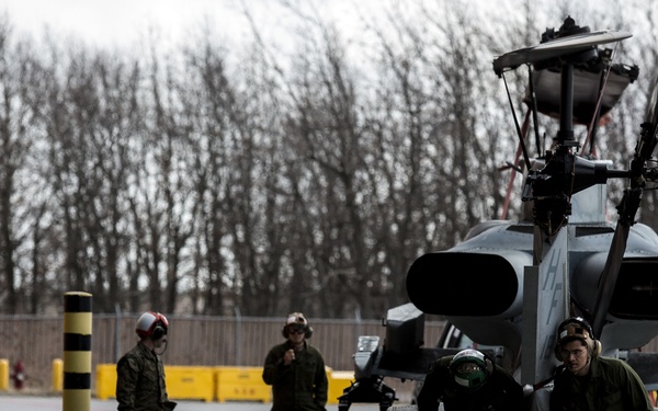 HMLA-269: Cold Weather Training