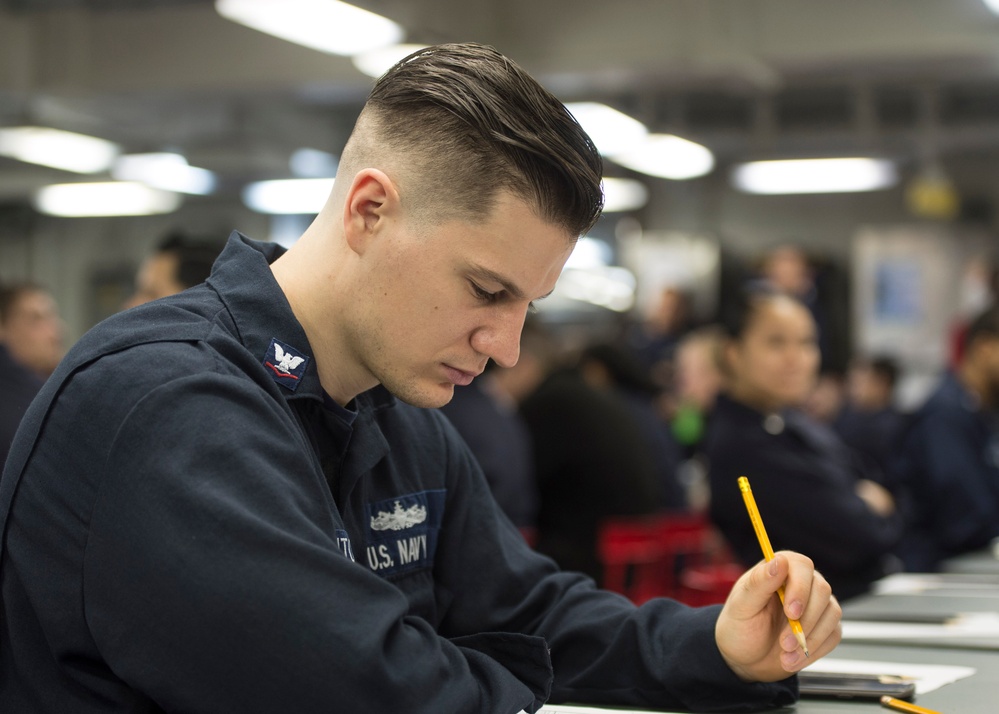 Makin Island Sailors Take E-5 Exam