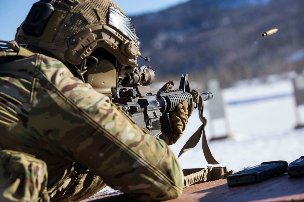 3rd Air Support Operations Squadron conduct Arctic live-fire training